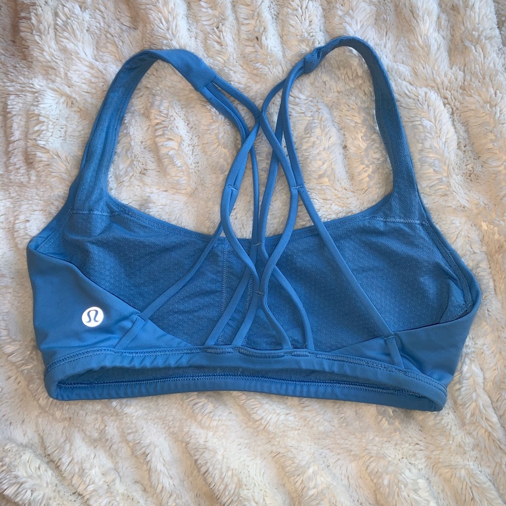 Lululemon sports bra